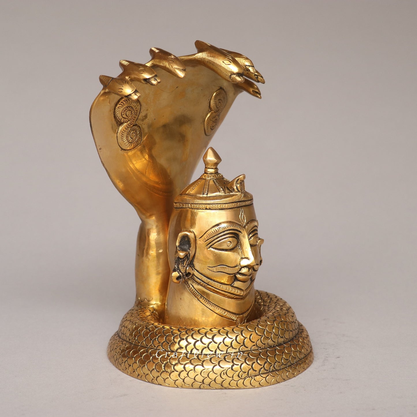 Shiva Mukhlingam With Nagabharanam Brass Table Décor