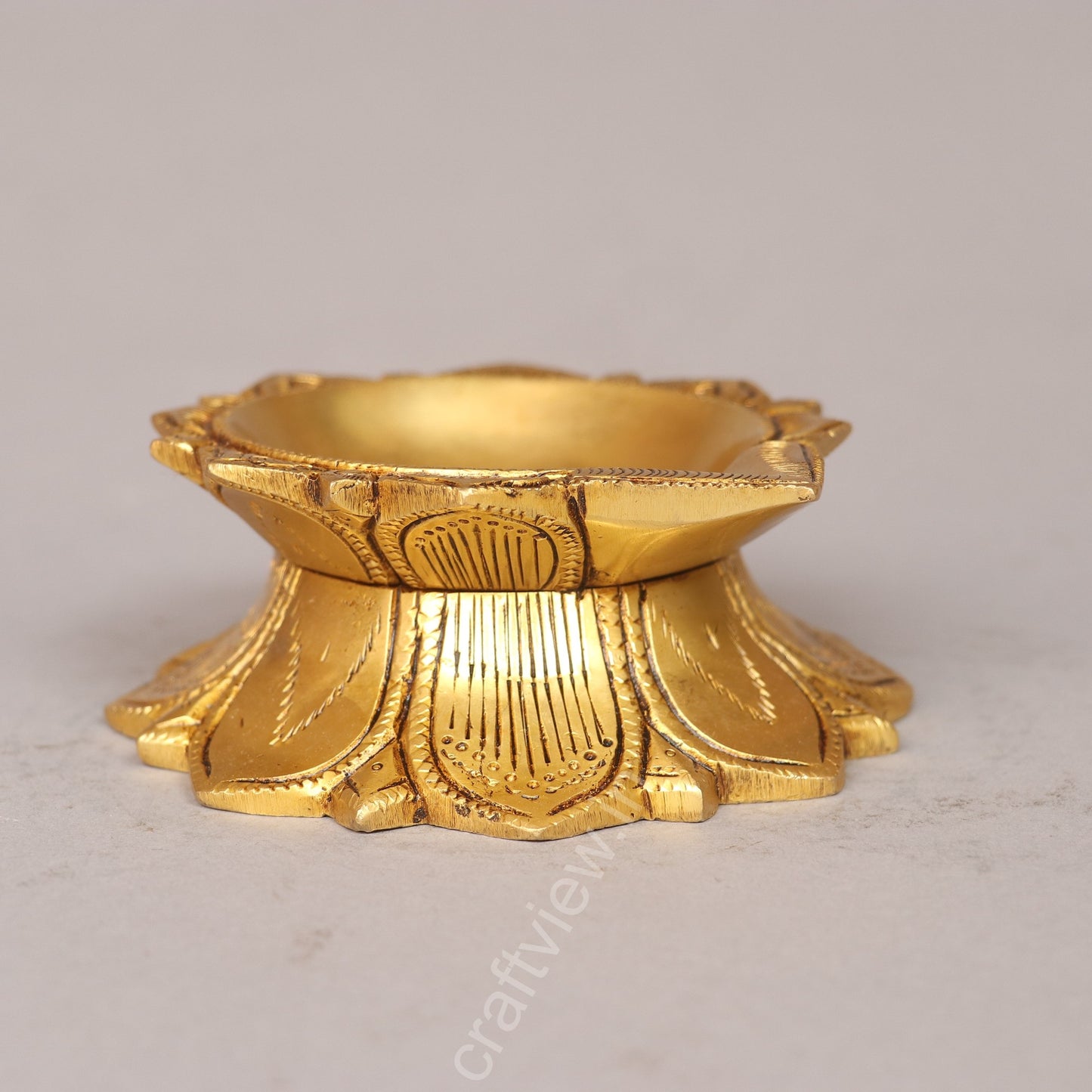 Exquisite piece of Artistic Brass oil Lamp