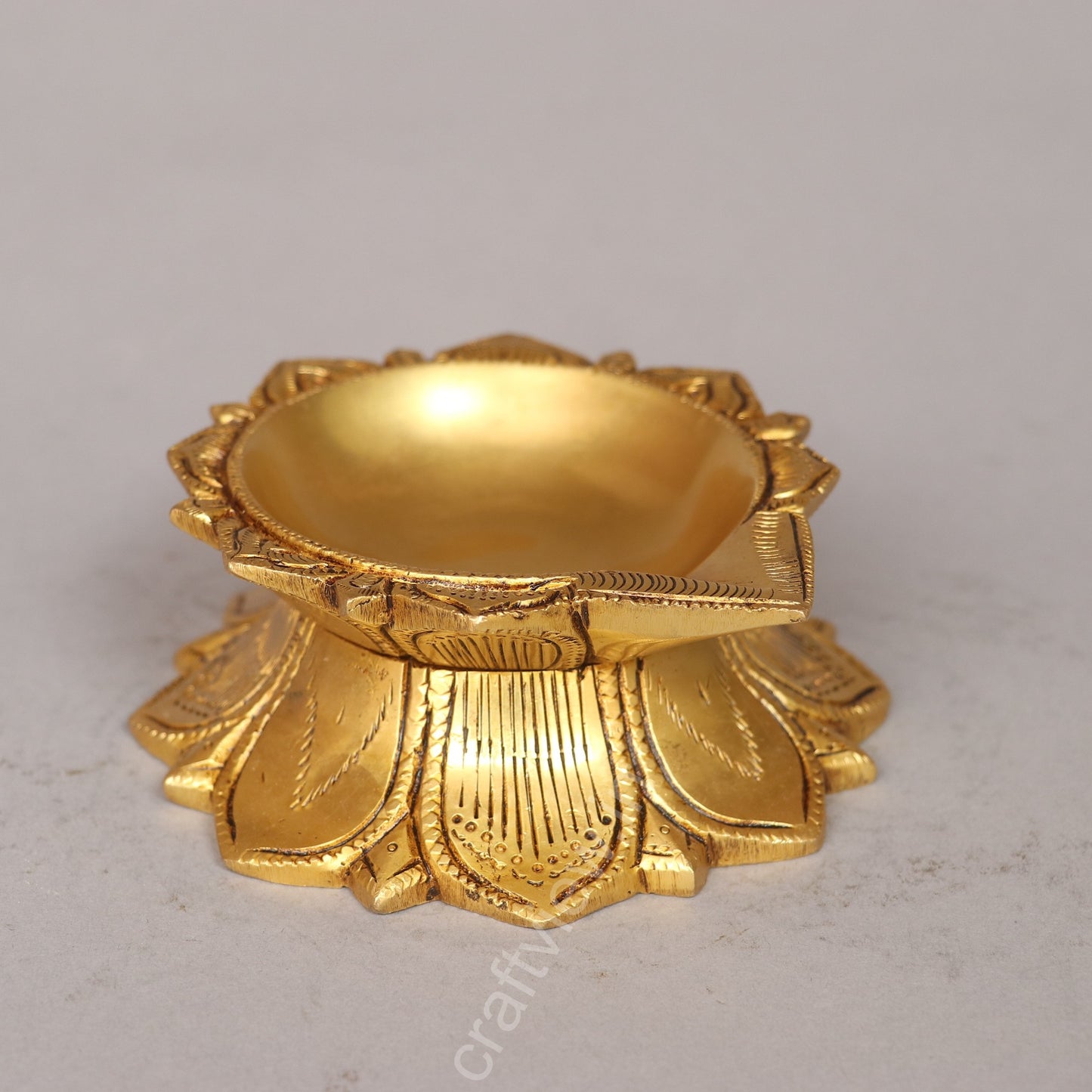 Exquisite piece of Artistic Brass oil Lamp