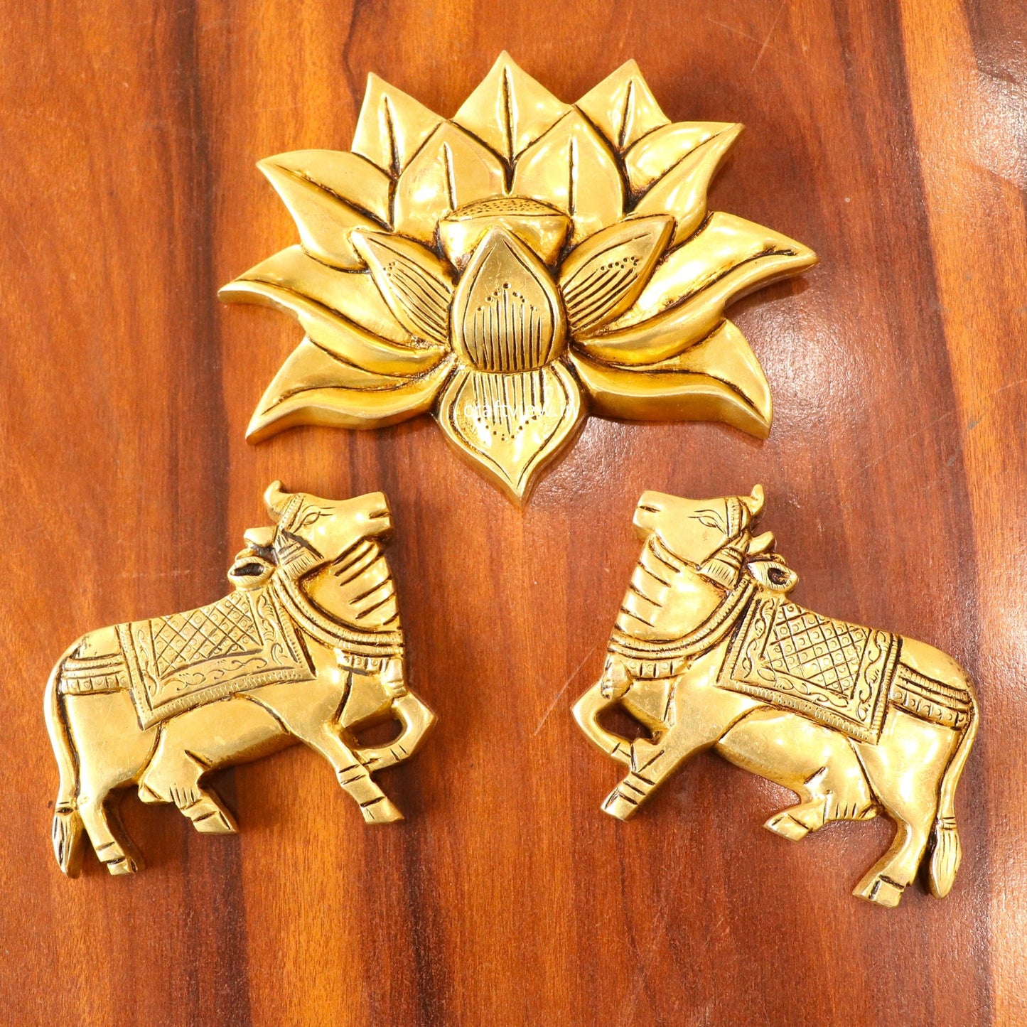 5.5" Home Décor, Handmade Divine Cow The Cow With Brass Lotus (Set of 3 pcs)