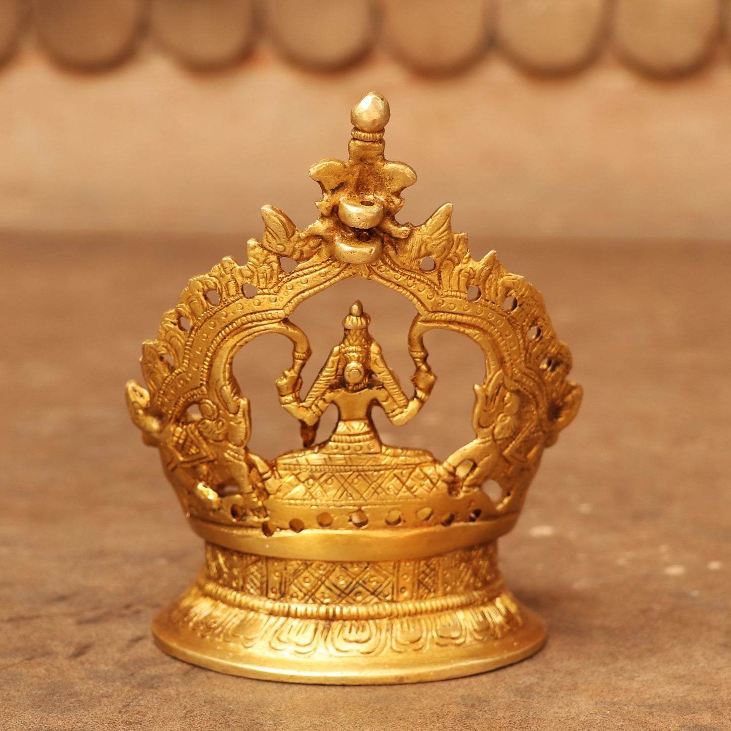 6" exquisite piece of artistic brass Lakshmi oil lamp